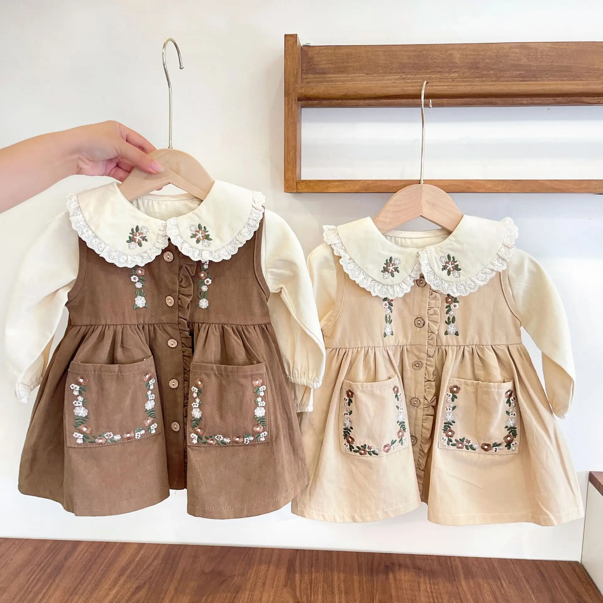 Girls autumn two-piece embroidery forest vest skirt girls dress youyo 23 Girls autumn two-piece embroidery forest vest skirt girls dress youyo 23