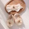 White round flower headband + small shoes